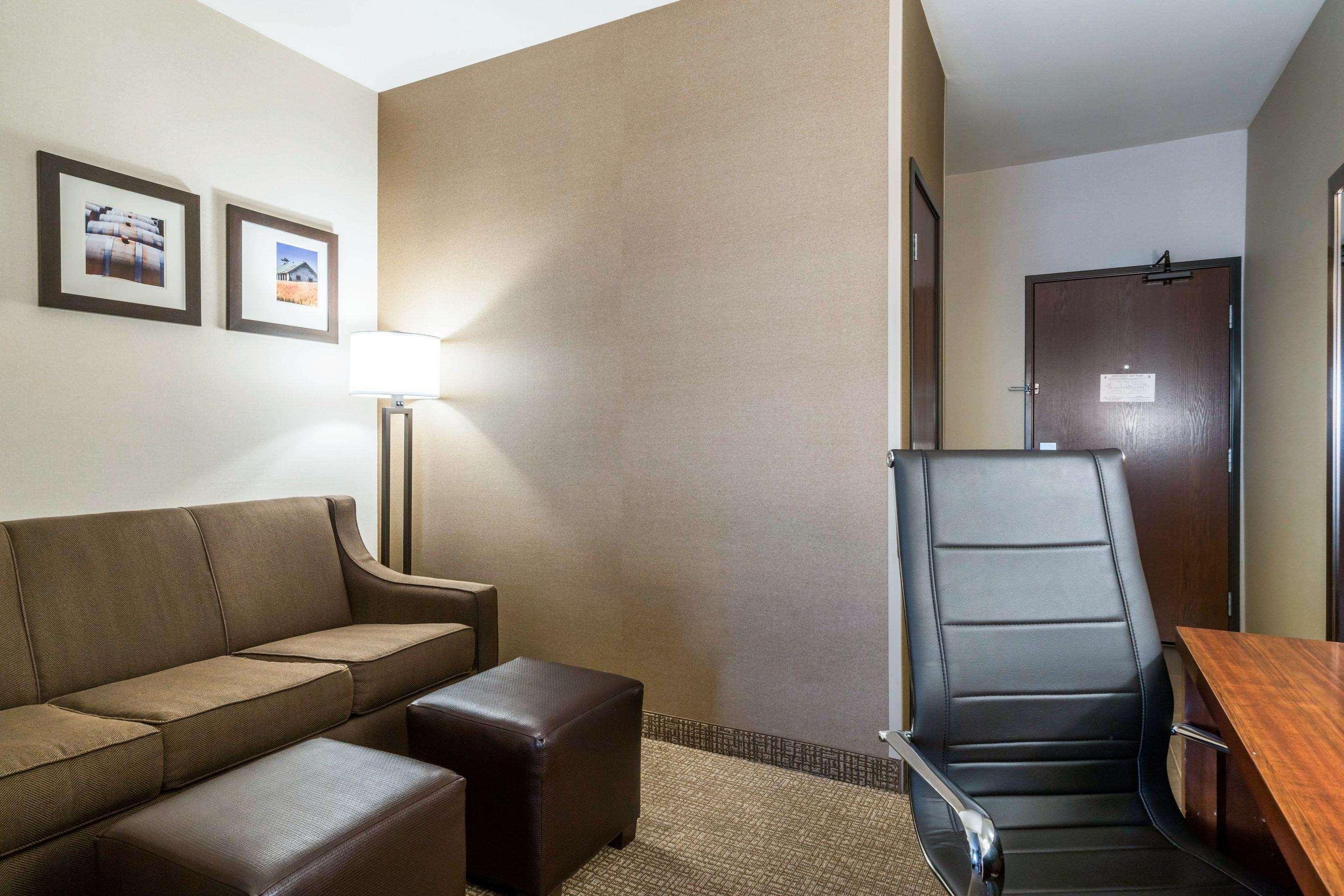 Comfort Suites Yakima Exteriör bild
